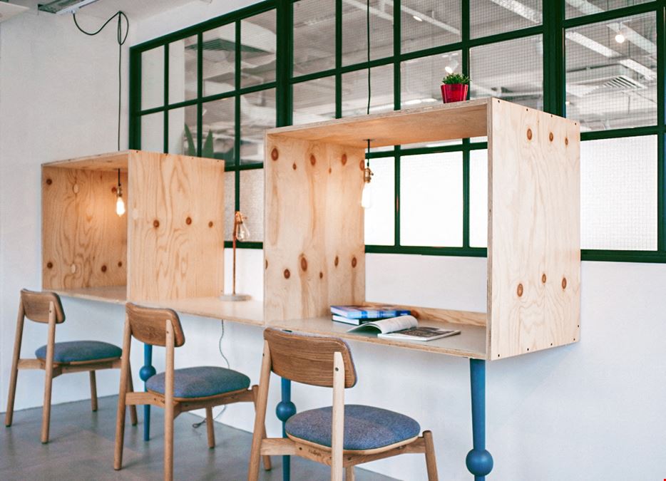 Desk-One - Causeway Bay