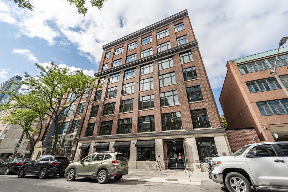 Spaces - Toronto - Queen West