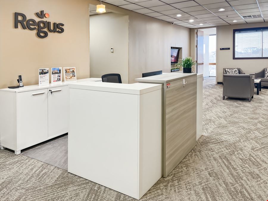 Regus - Bedford - 1600 Airport Freeway