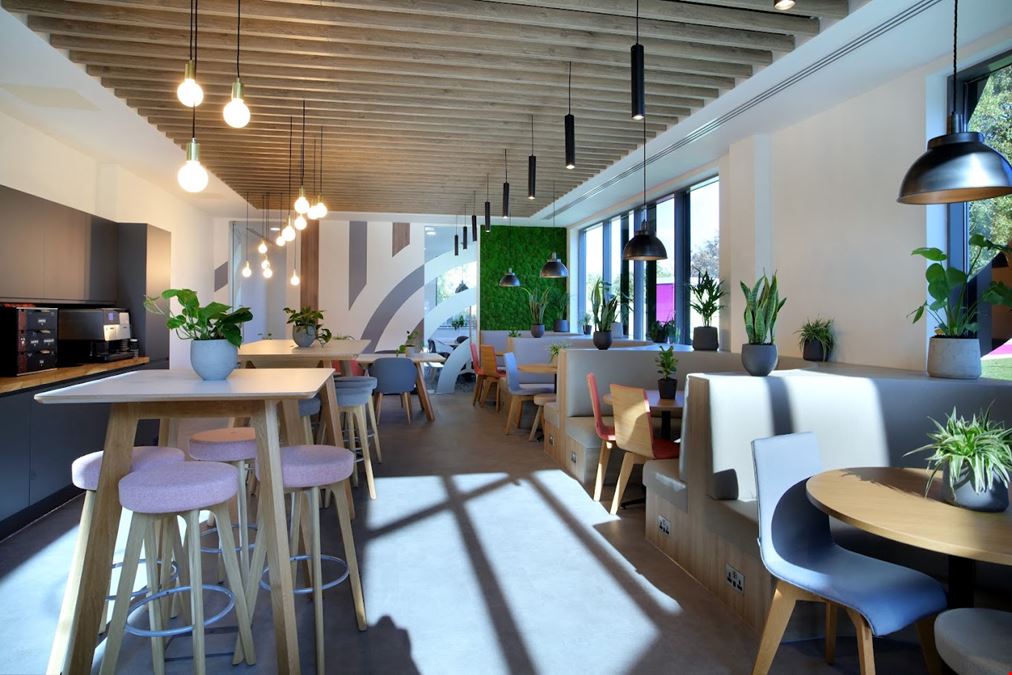 Biz Hub - Keypoint - Slough
