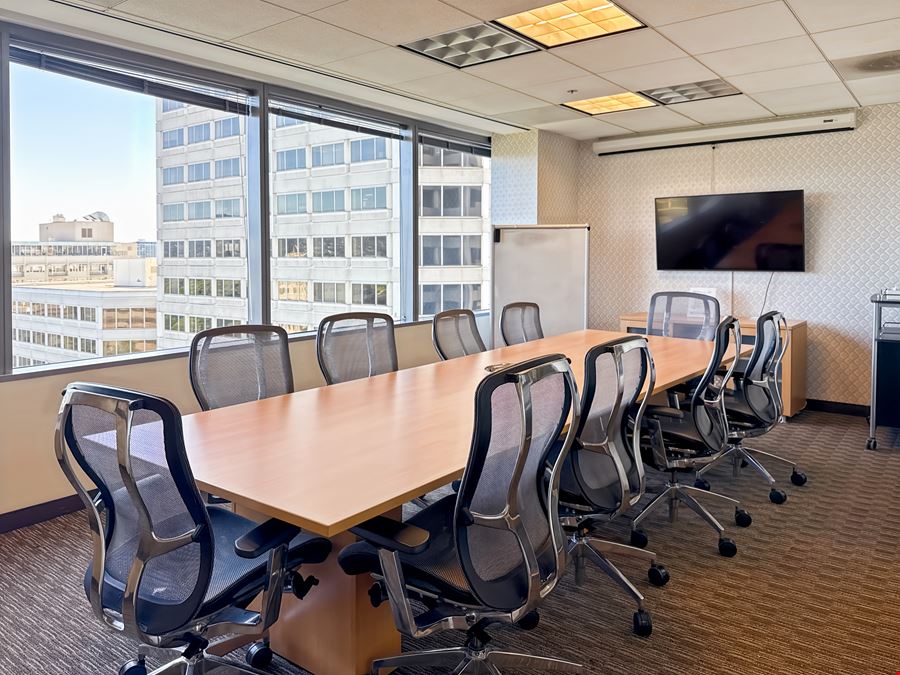 CA, Oakland - Lake Merritt