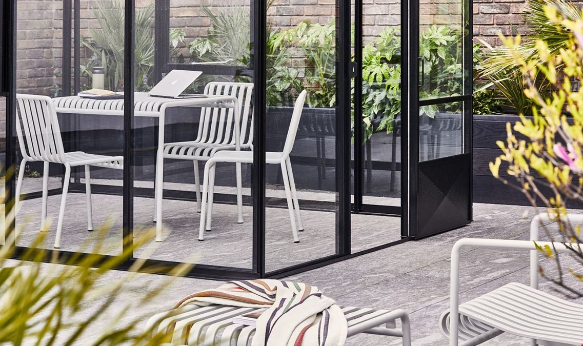 Fora - 1 Lyric Square