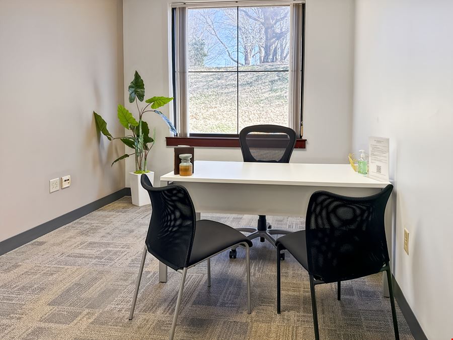 Regus - Brentwood - Center