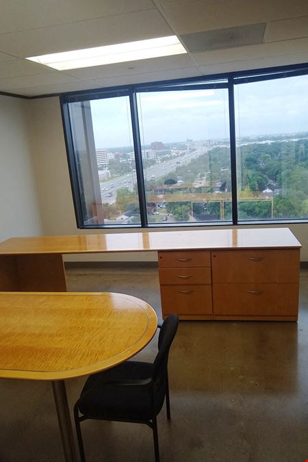 7322-7324 Southwest Freeway