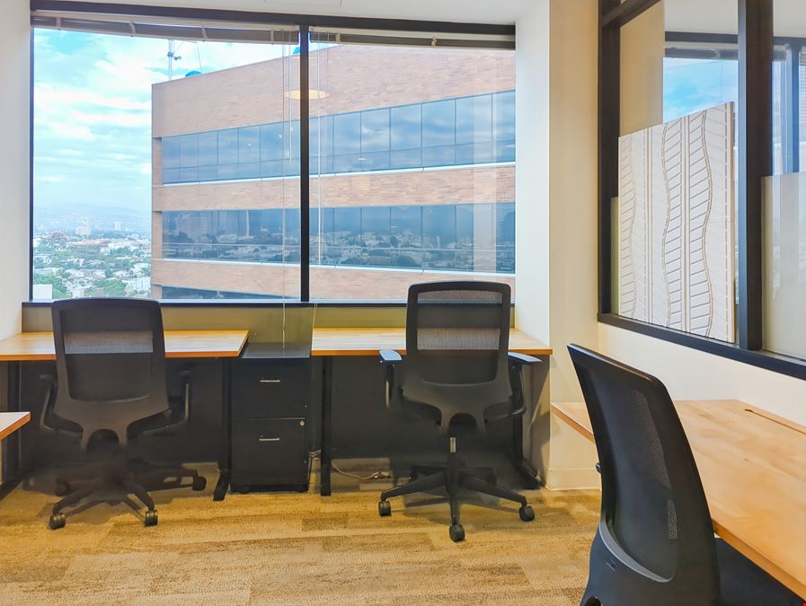 CA, Los Angeles - W Olympic Blvd