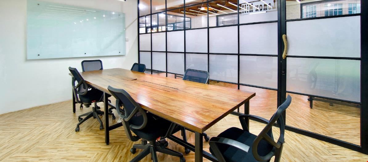 Uptown Serviced Office