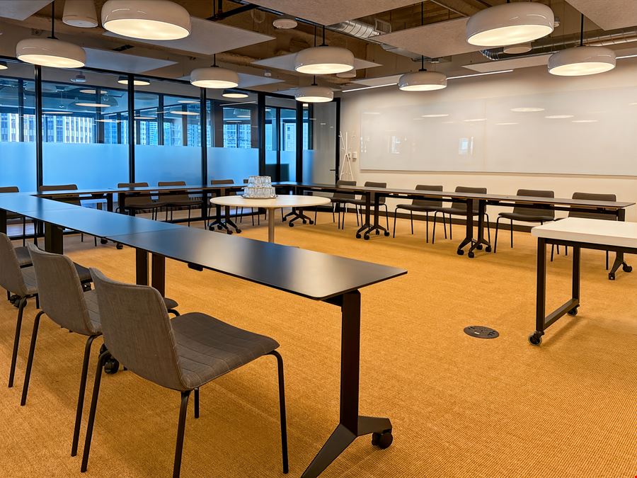 WA, Seattle-  1601 5th Avenue