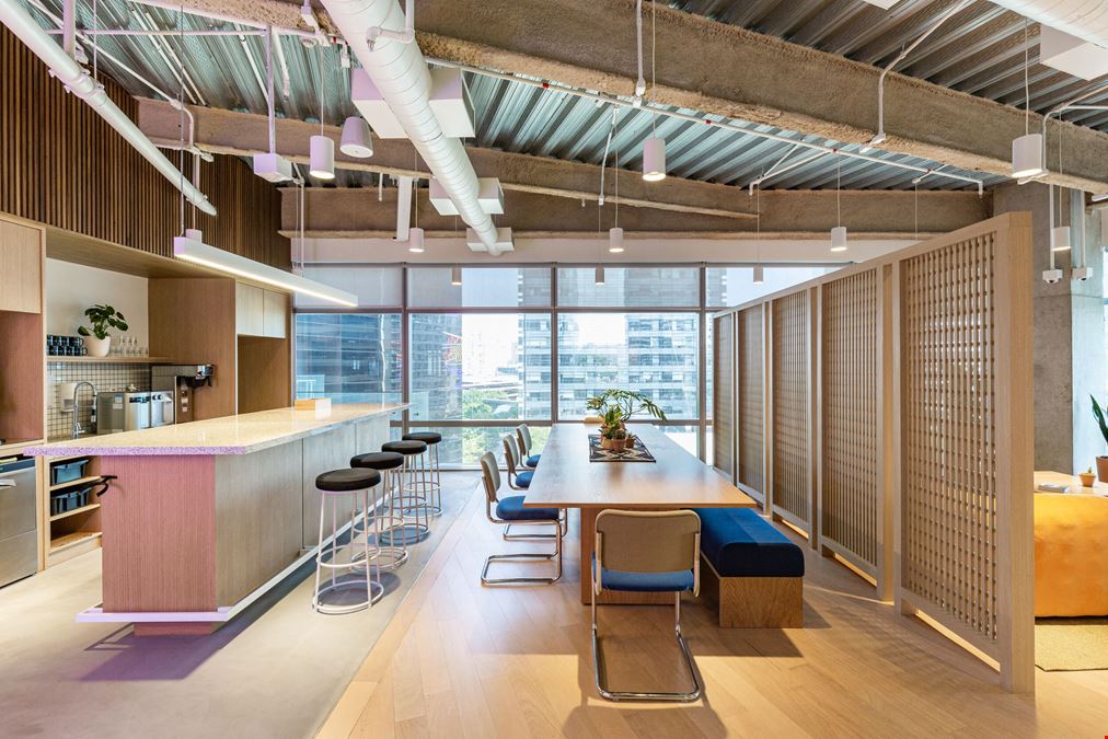 Nações Unidas 14261 - Torre B