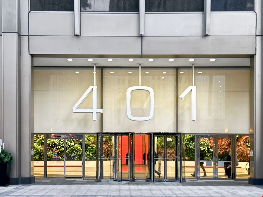 IL, Chicago - 401 North Michigan