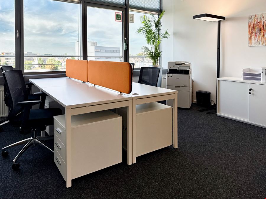 Regus - Globe
