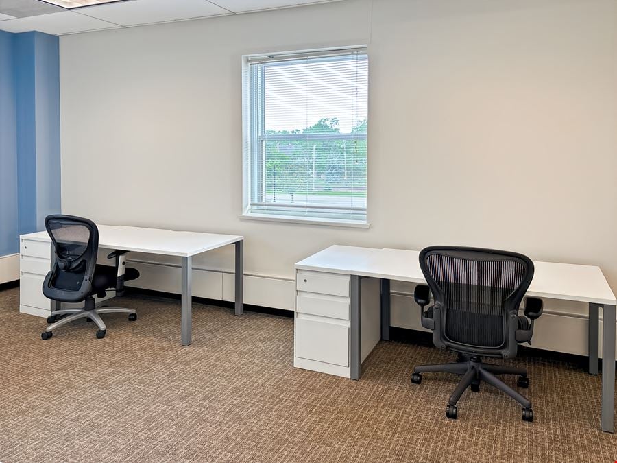 Regus - Park Ridge - Plaza