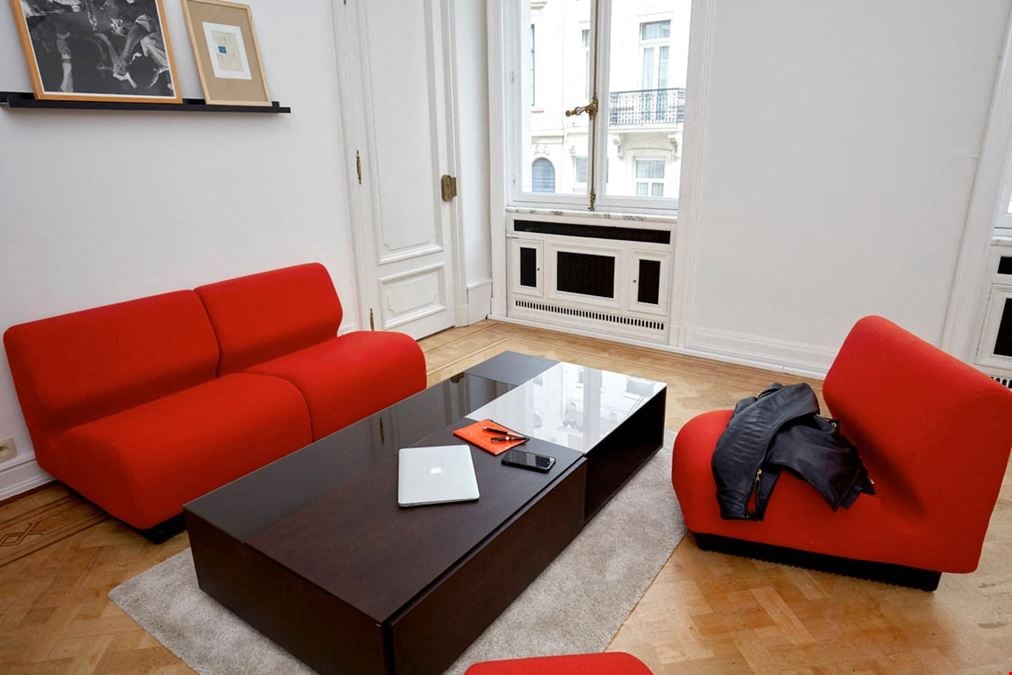 Interoffices - Topos - Louise