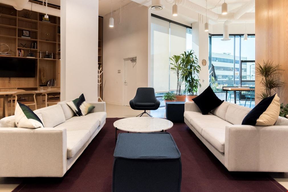25% off CA, West Hollywood-Spaces West Hollywood