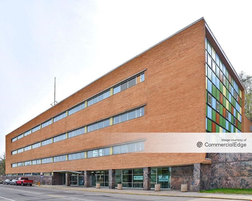 1185 Concord Street North