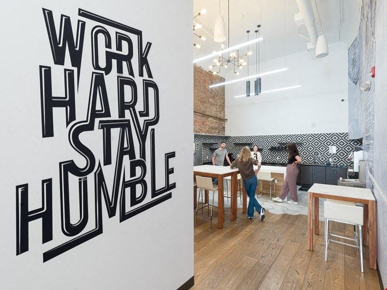 Expansive Coworking Lounge