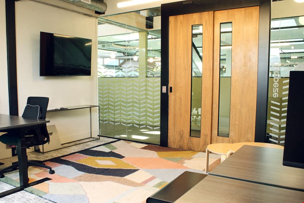Private Office 13