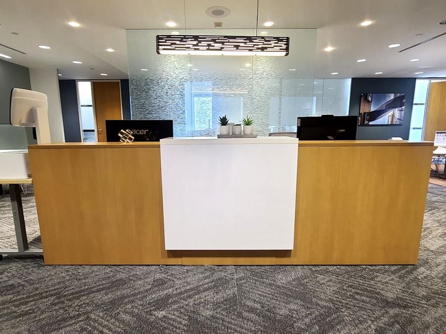 CA, Newport Beach - John Wayne Airport