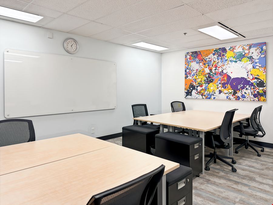 Regus - Winnipeg – 201 Portage Avenue