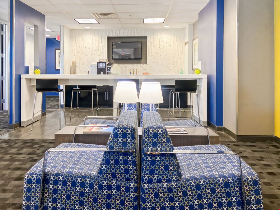 PA, Blue Bell - Sentry Parkway