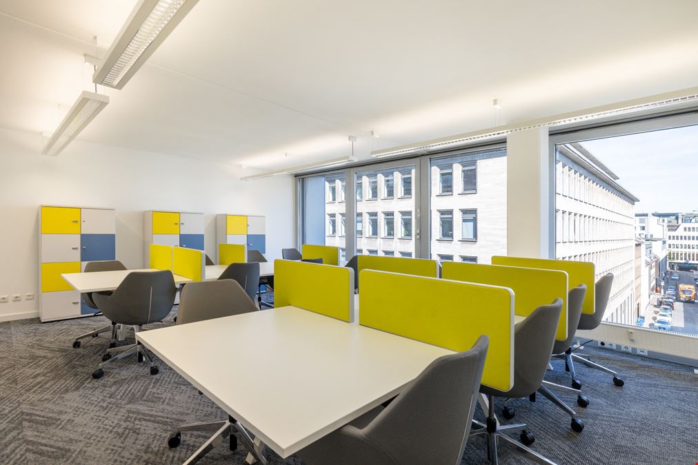 Oldham, Chambers Business Centre