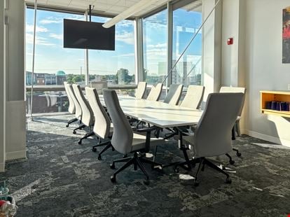 IA, Des Moines - West Glen Town Centre