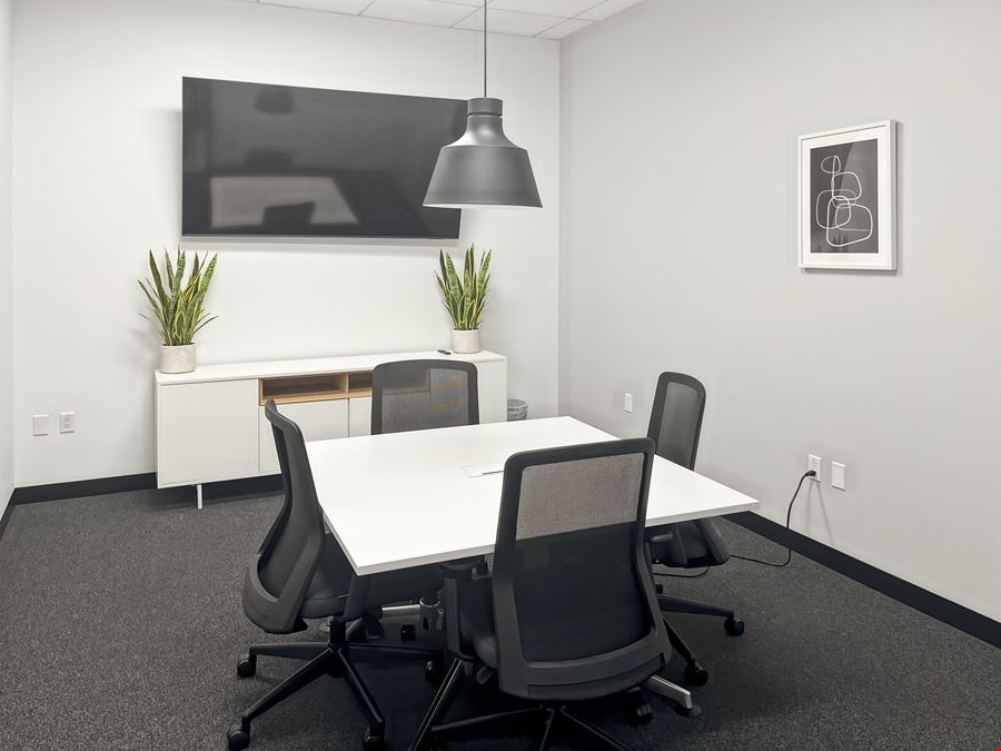 CA, Irvine - Main St