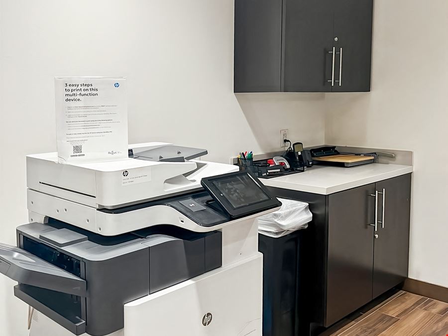 CA, San Diego - 501 W. Broadway