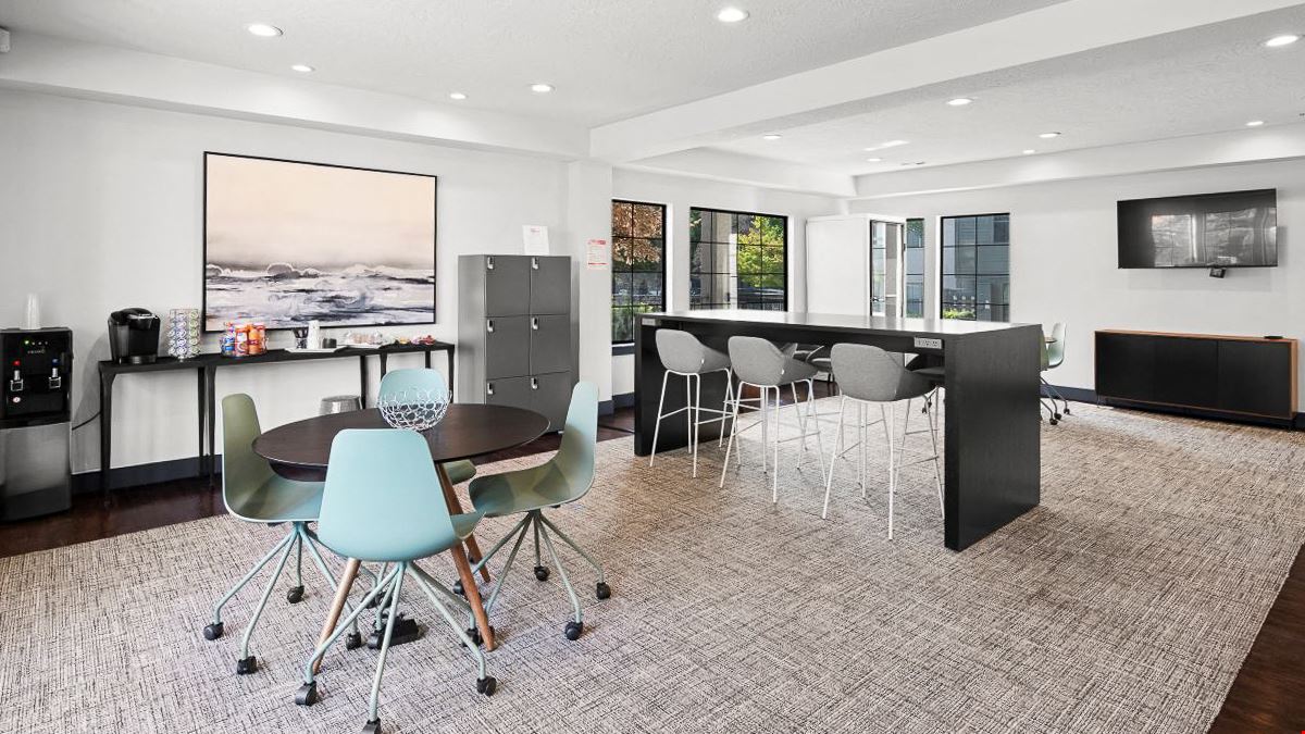 Apt CoWork at Cottonwood Apartments