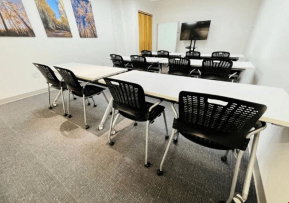 Kebler Meeting Room for 12 people