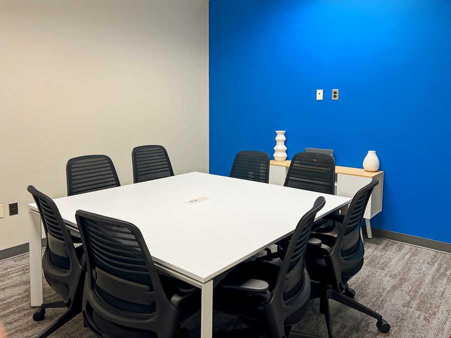 MI, Ann Arbor - Frank Lloyd Wright Dr