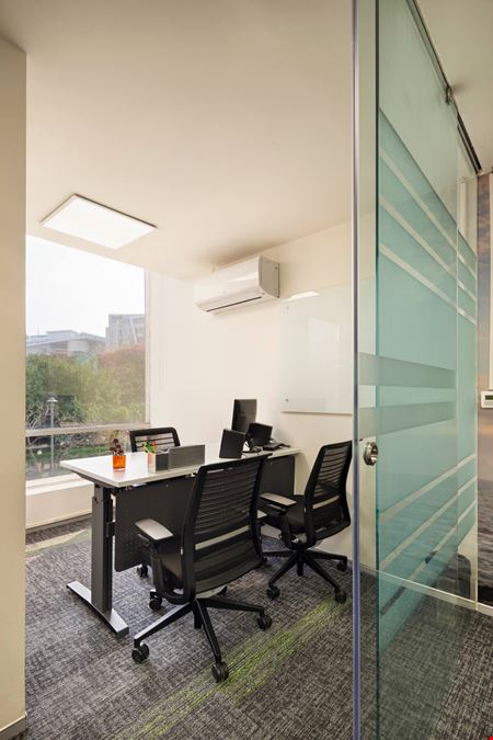 CorporatEdge Cyber Hub, Gurugram