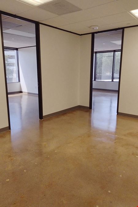 7322-7324 Southwest Freeway