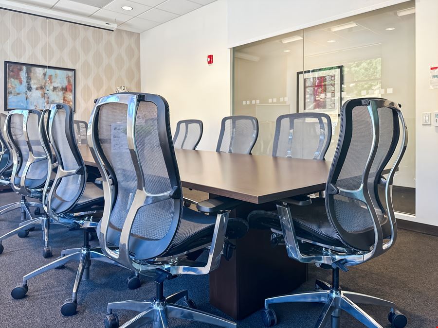 CA, Novato - Woodside Office Center