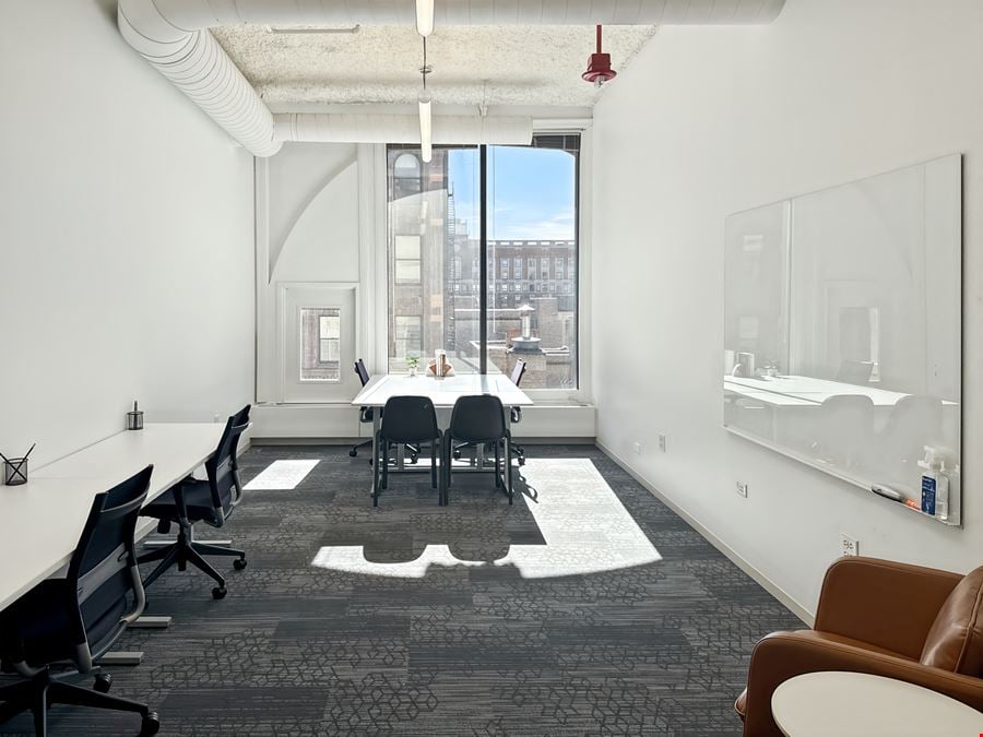 Spaces - Chicago- 1 N State Street