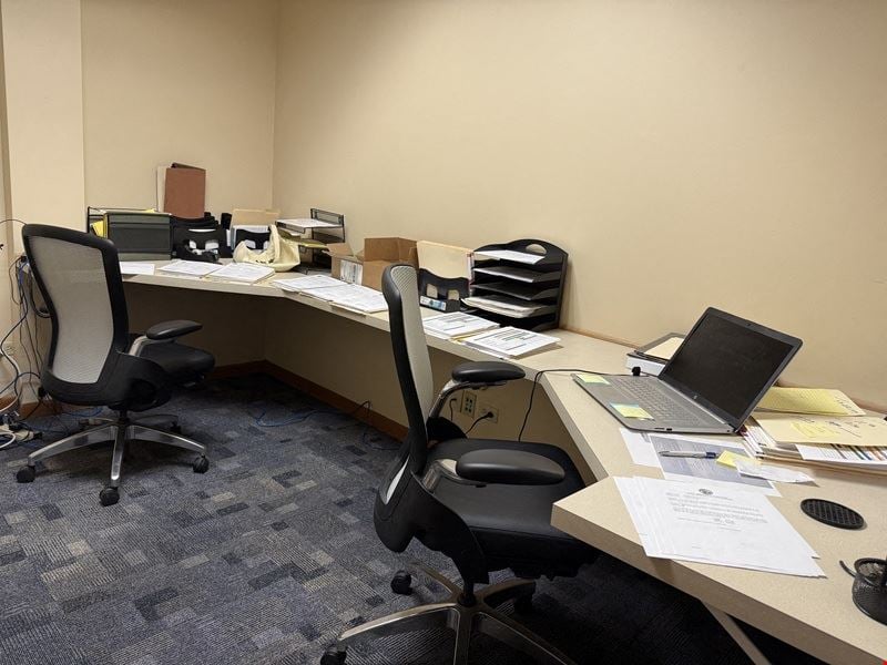 Private Day Office 111