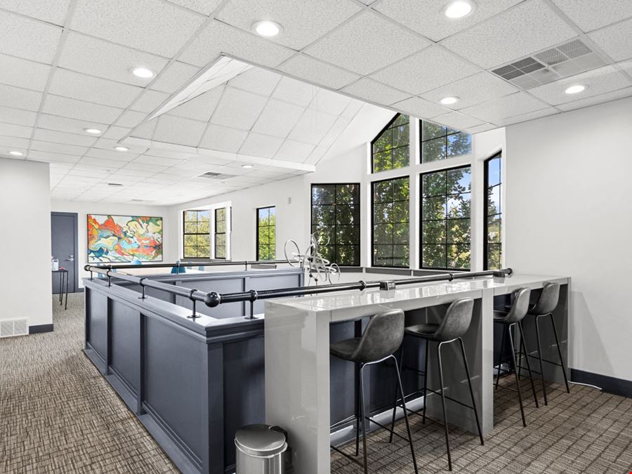 Apt CoWork at Cottonwood Apartments