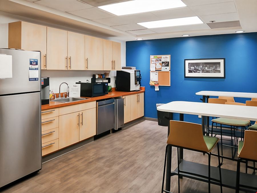 Regus - Phoenix - Shea
