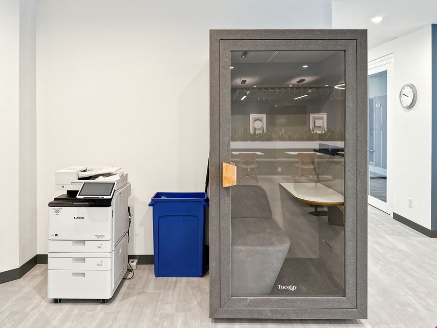 BC, Surrey - Benchmark Business Centre