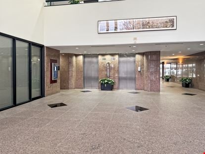 HQ - Houston - Wilcrest Dr