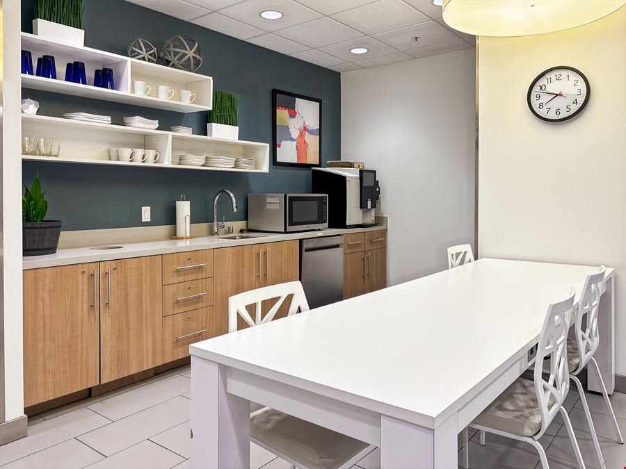 CA, Burbank - Burbank Business District