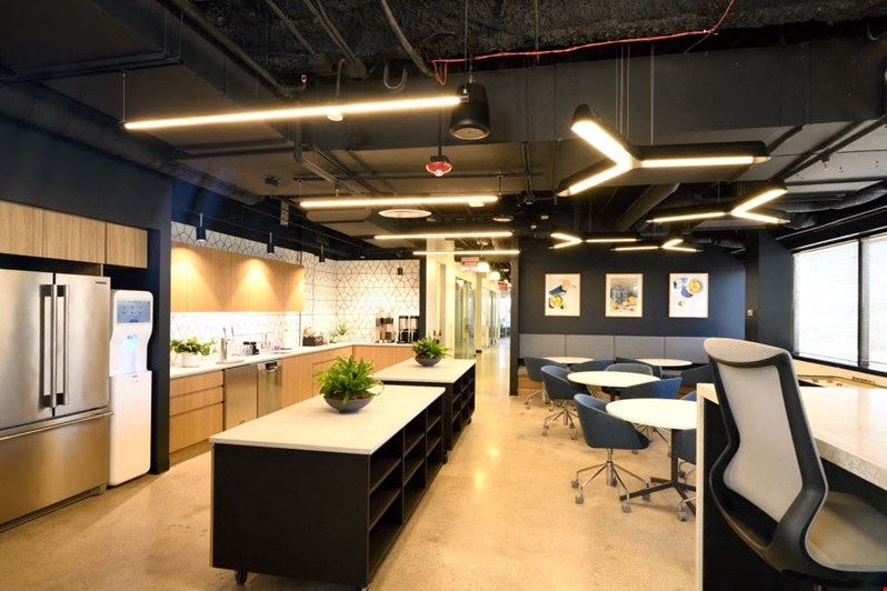 Venture X Chicago - Deerfield