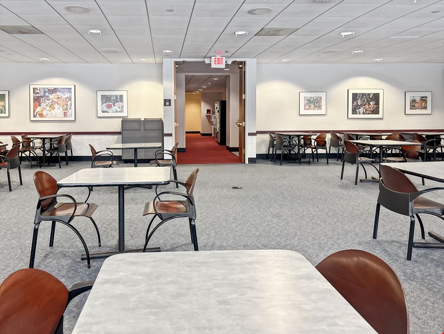 Regus - Burr Ridge - Village Center