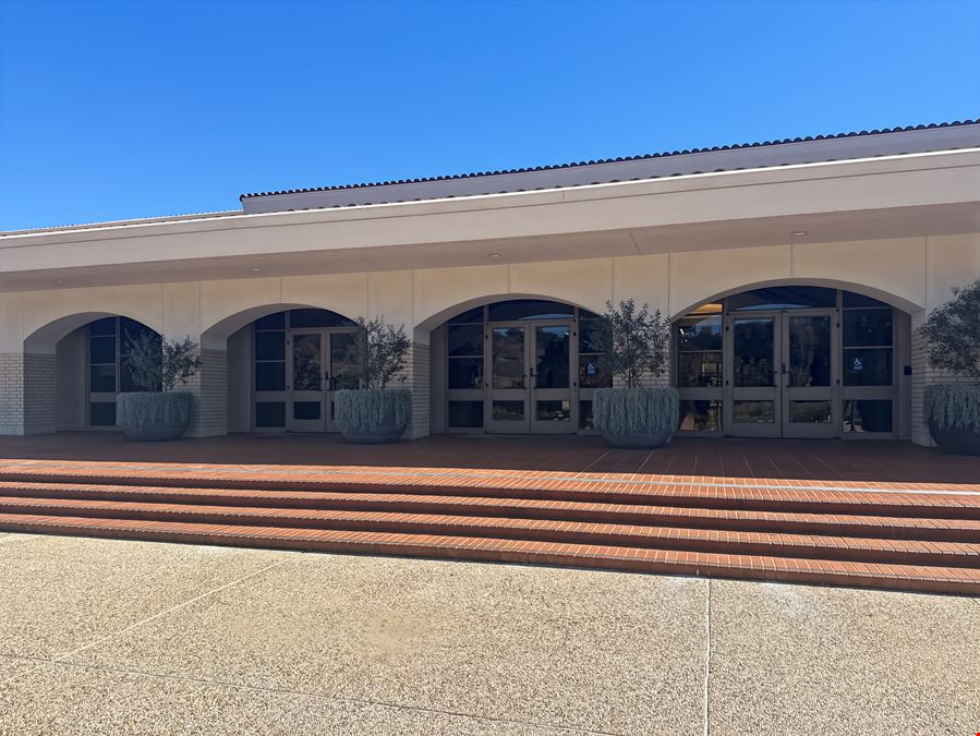 CA, Calabasas - Spaces Park Calabasas