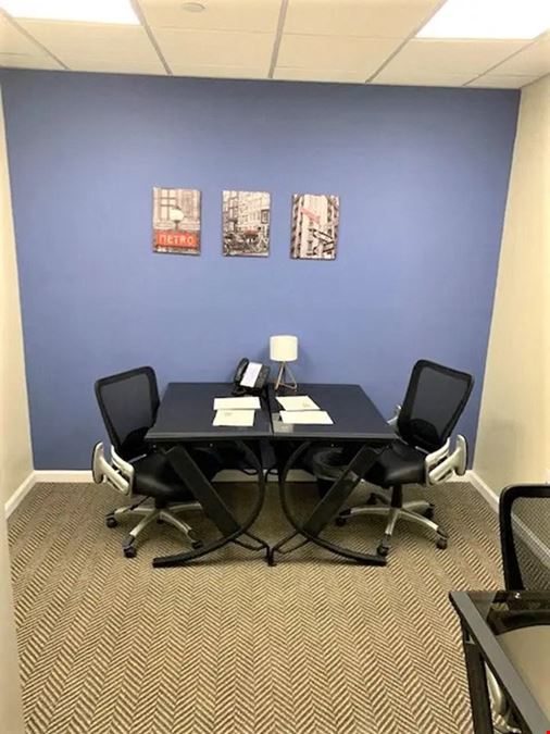 Day Office 8042