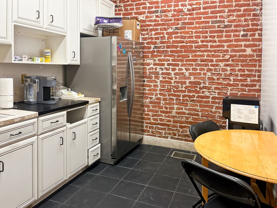 CA, Bakersfield - Eye St.