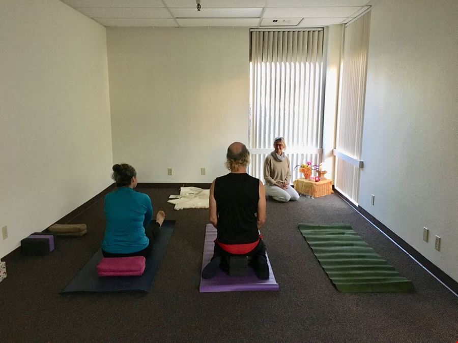 No Hands Coworking