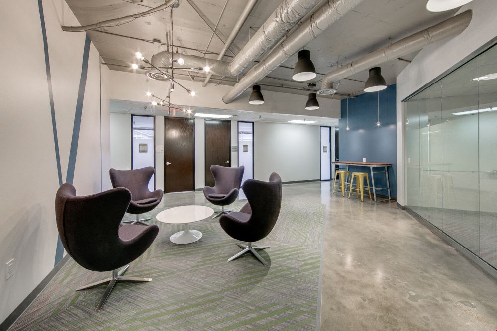 4425 W. Airport Freeway