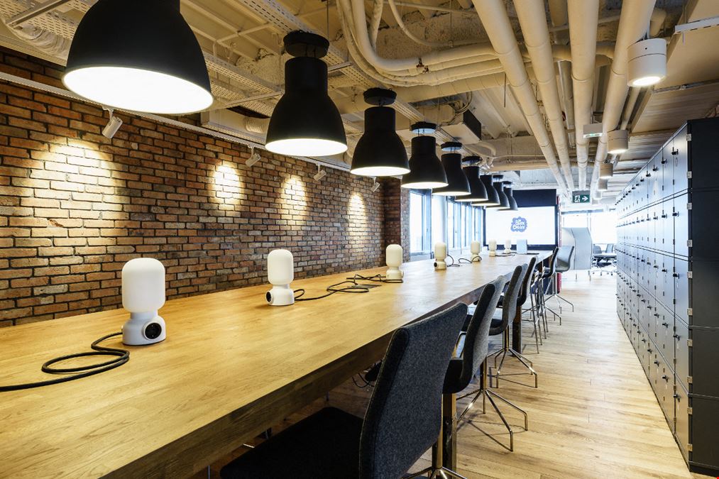 Brain Embassy Jerozolimskie