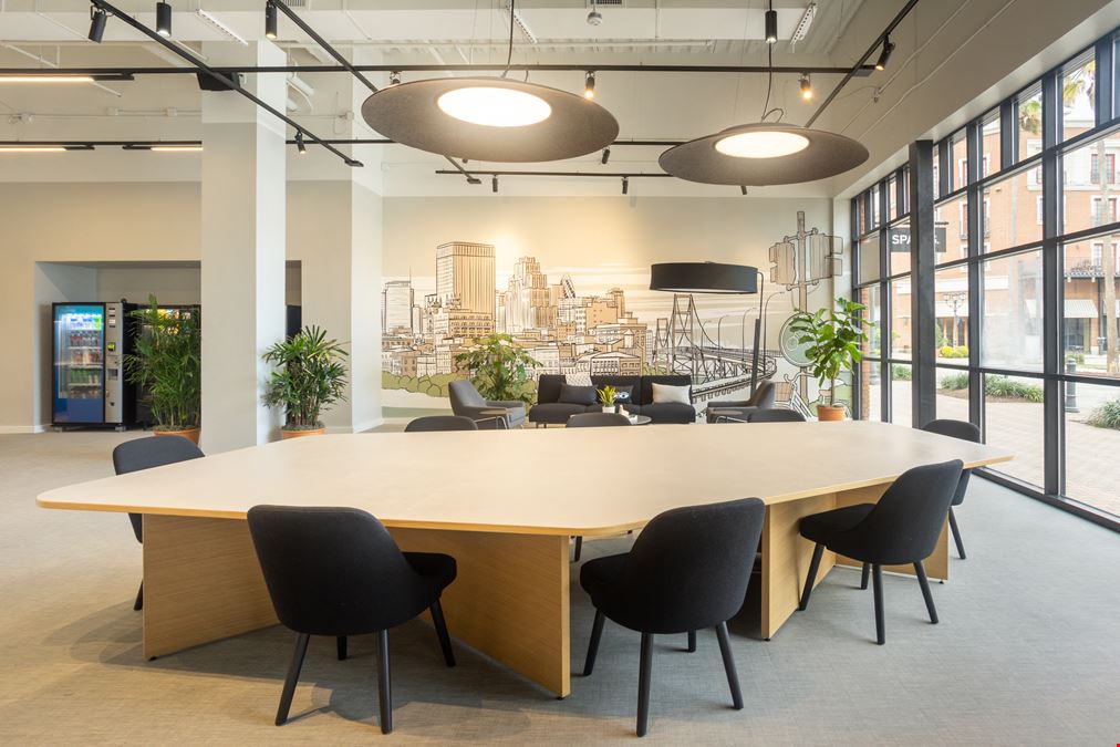 LA, Baton Rouge - 10202 Perkins Rowe