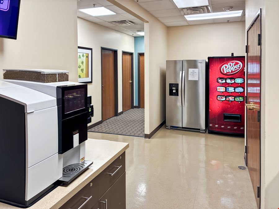 TX, Grapevine - Vineyard Centre II